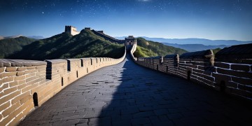 站在长城看星空究竟是哪首歌？