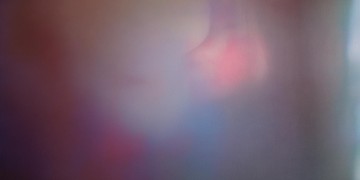 有一点脸红你在偷看我究竟是哪首歌？