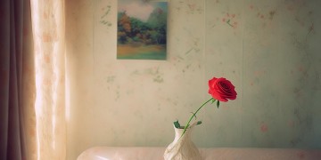 微笑着离开是哪首歌的歌词？